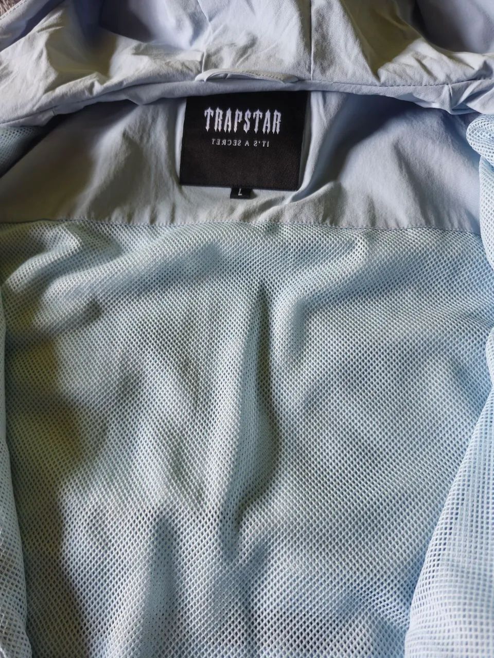 corta vento/windbreaker trapstar decoded cashmere azul - Foto 5