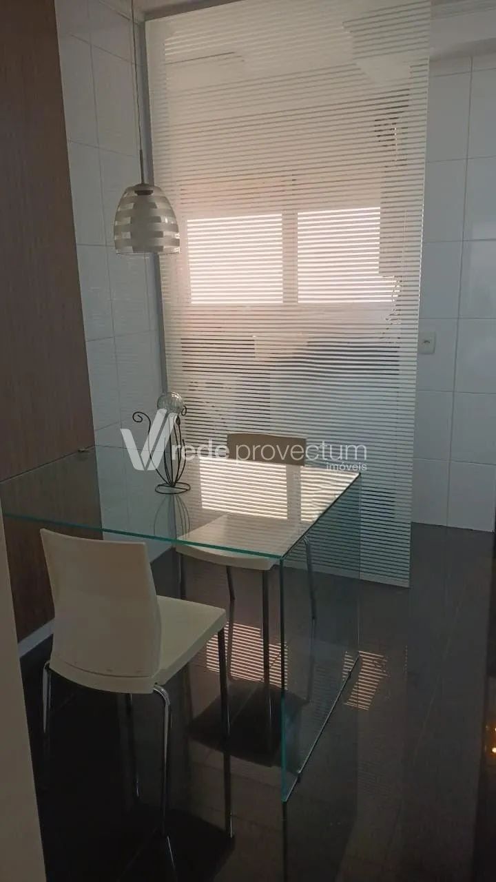 Apartamento mobiliado com 3 suítes para locação - Foto 2