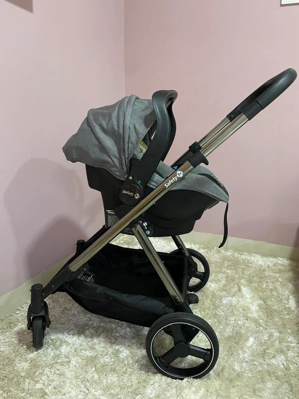 Carrinho, base isofix  e bebê conforto  - Foto 2