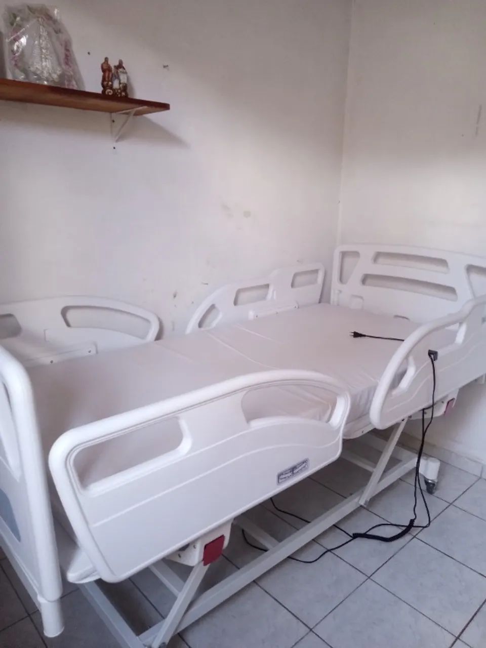 Cama hospitalar motorizada  - Foto 3
