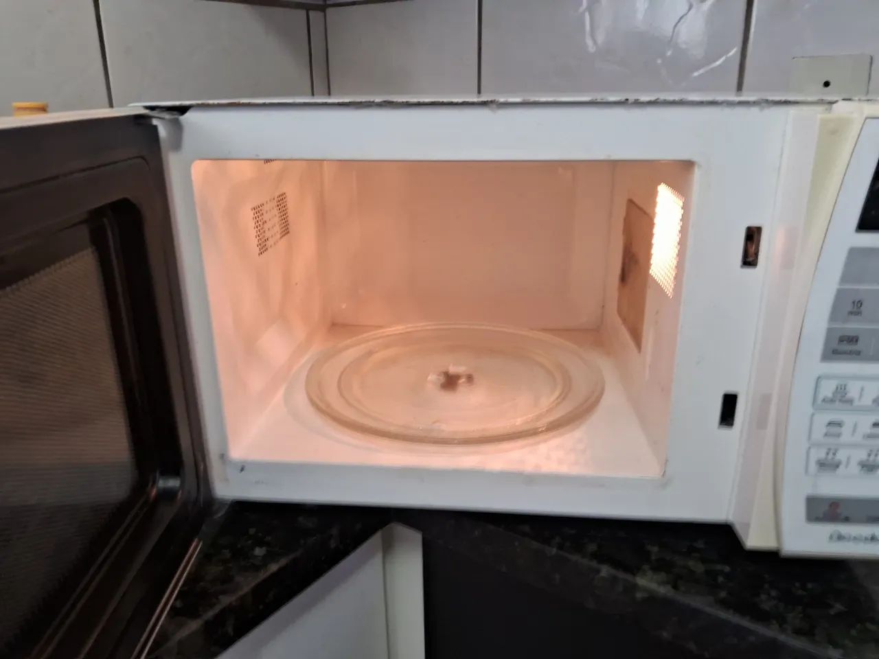 MICROONDAS PANASONIC 21 L ENTREGA INCLUÍDA  - Foto 2