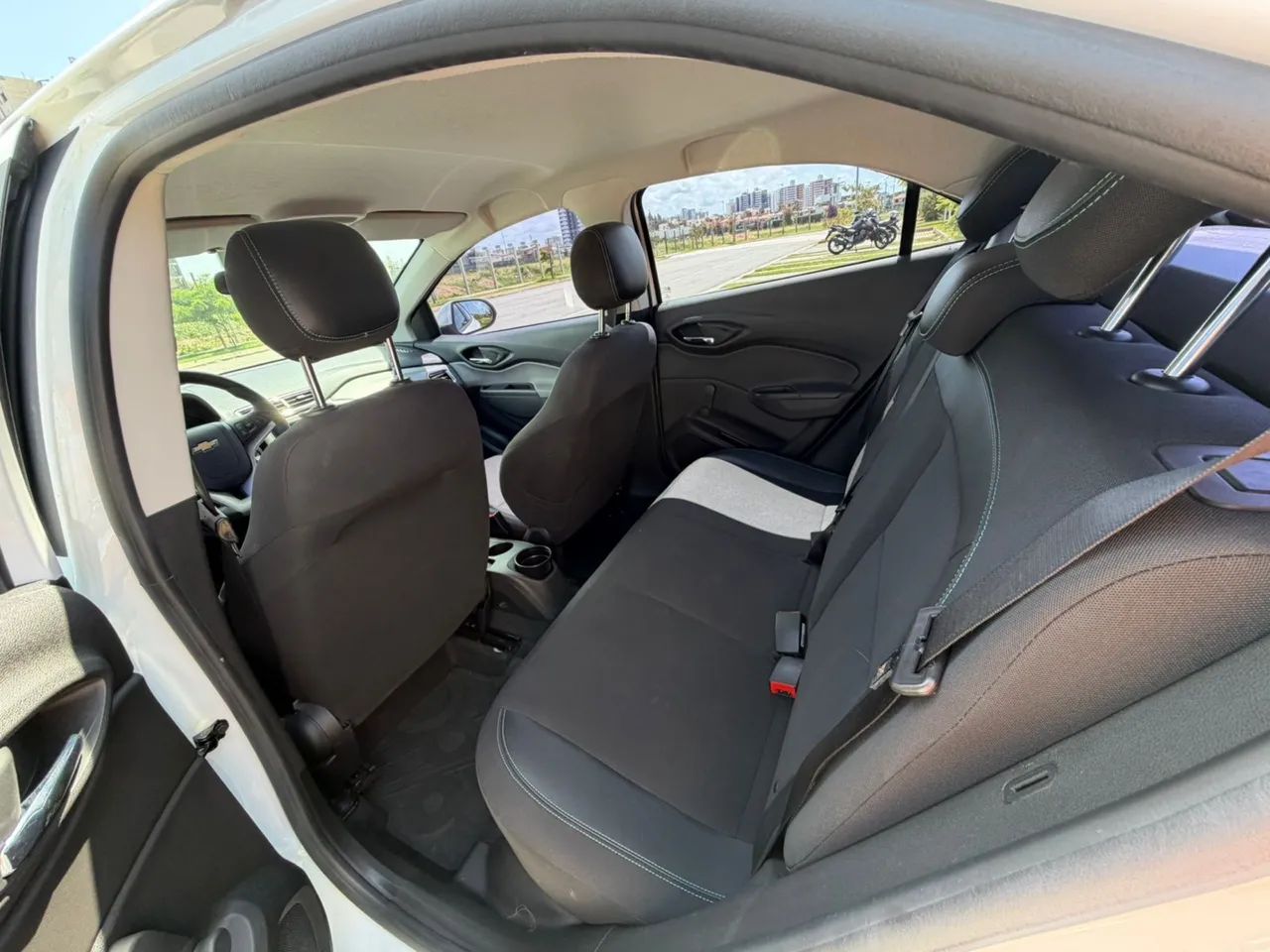 Chevrolet Onix Hatch LT 1.4 8V Flex Mec. 4P 2019 - Foto 5