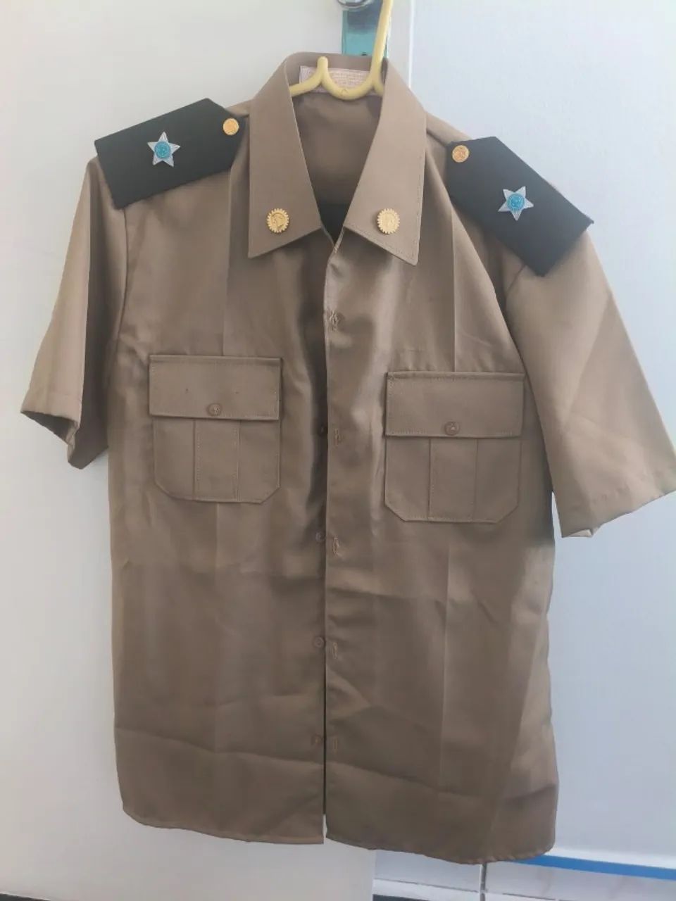 Roupa (Calça e Camisa) EB - Foto 2