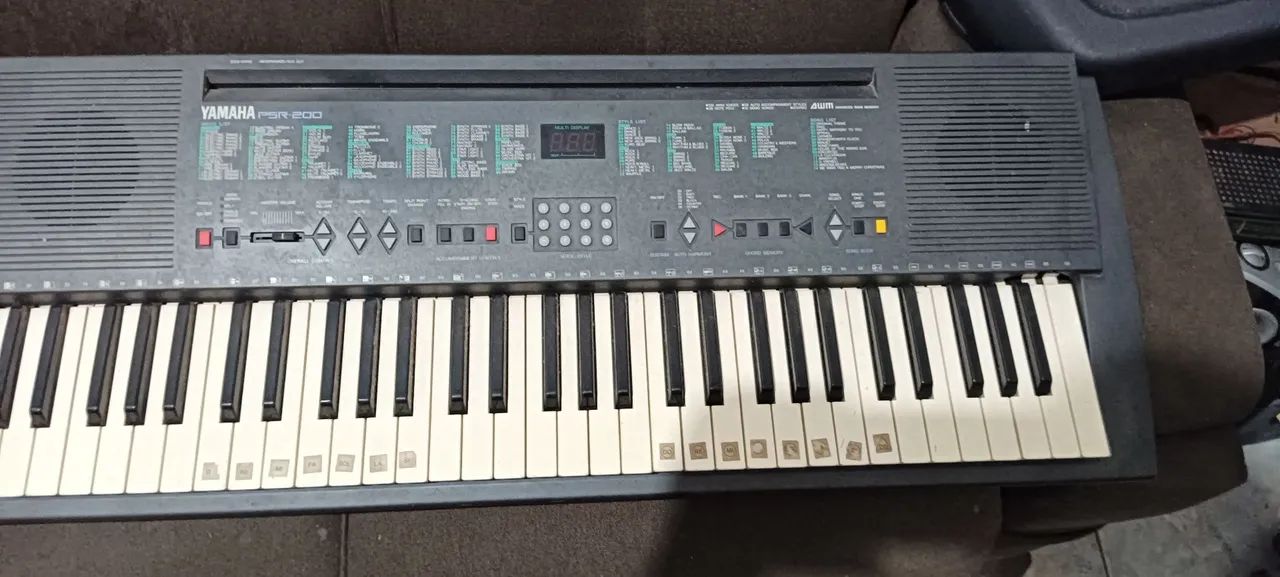 Teclado Yamaha psr-200