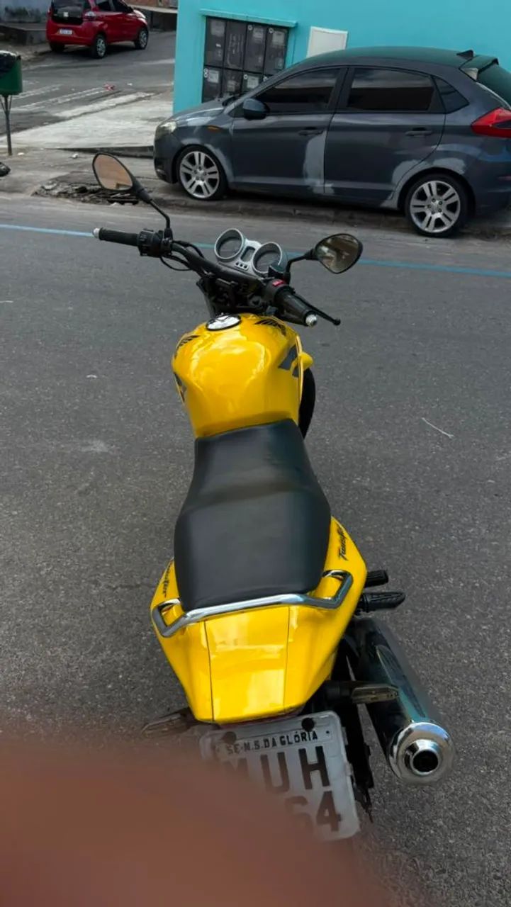 CBX Twister amarelo 2007 - Foto 3