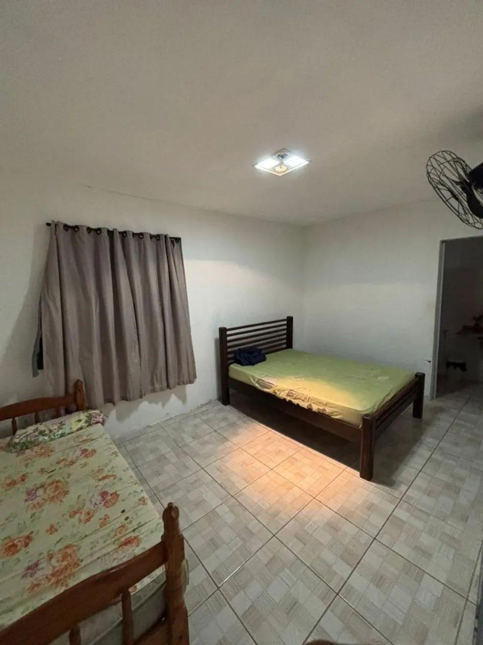 Casa arejada e bem espaçosa Alugo e Vendo - Foto 3