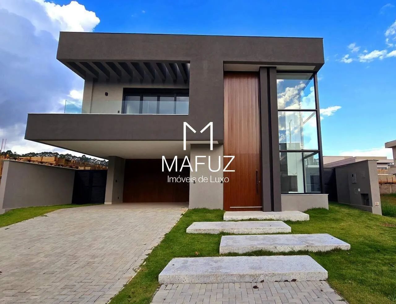 CASA COM 5 SUITES, PISCINA, AREA DE LAZER COMPLETA - Alphaville Nova Lima