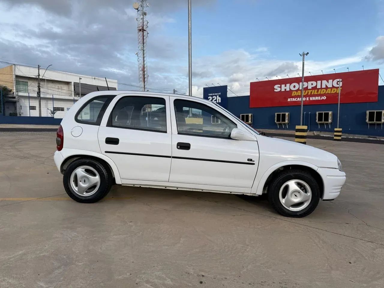 Chevrolet Corsa GL 1.6 MPFI / 1.4 EFI 2P E 4P 1996 - Foto 4