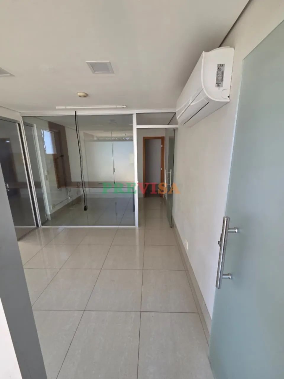 Loja / Salão / Ponto Comercial à venda em Vespasiano - Foto 2
