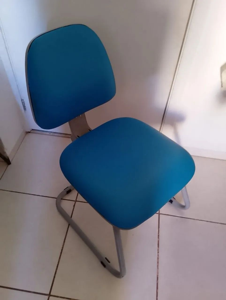 Cadeira estofada 60 reais 