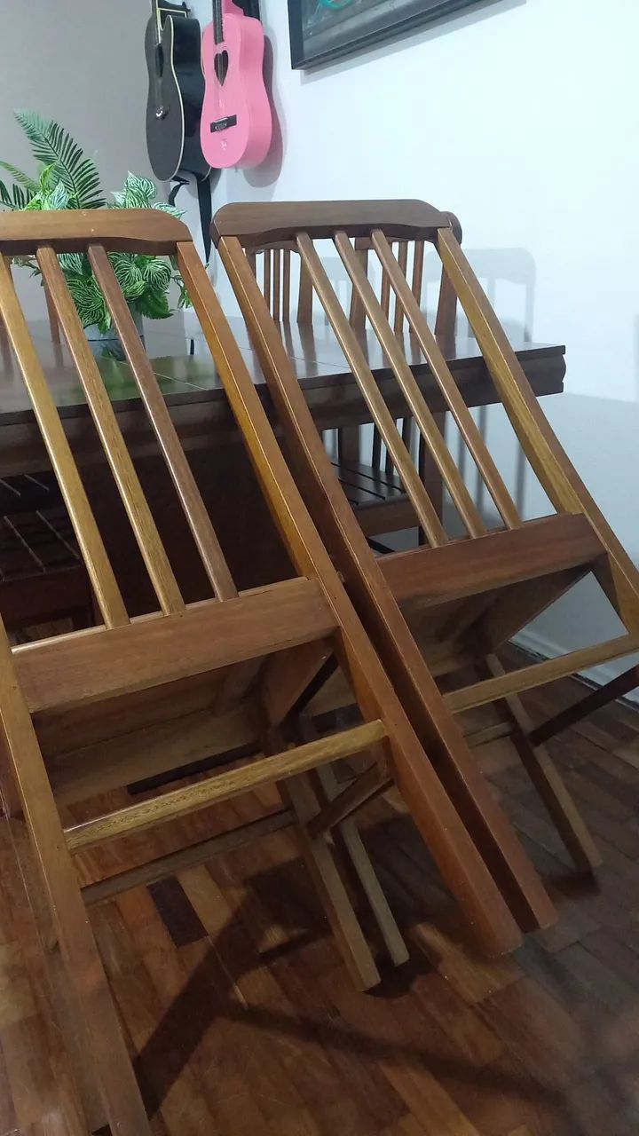Vendo mesa com 8 cadeiras  - Foto 3