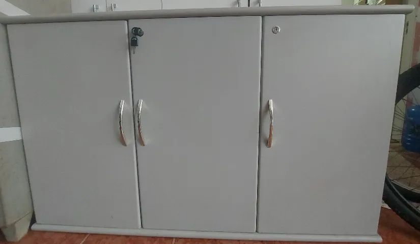 Armário de Escritório 3 Portas com Chave - Foto 2
