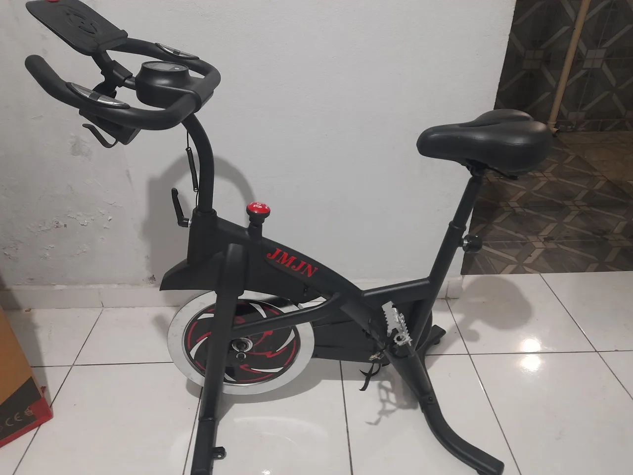 Bicicleta ergometrica nova 