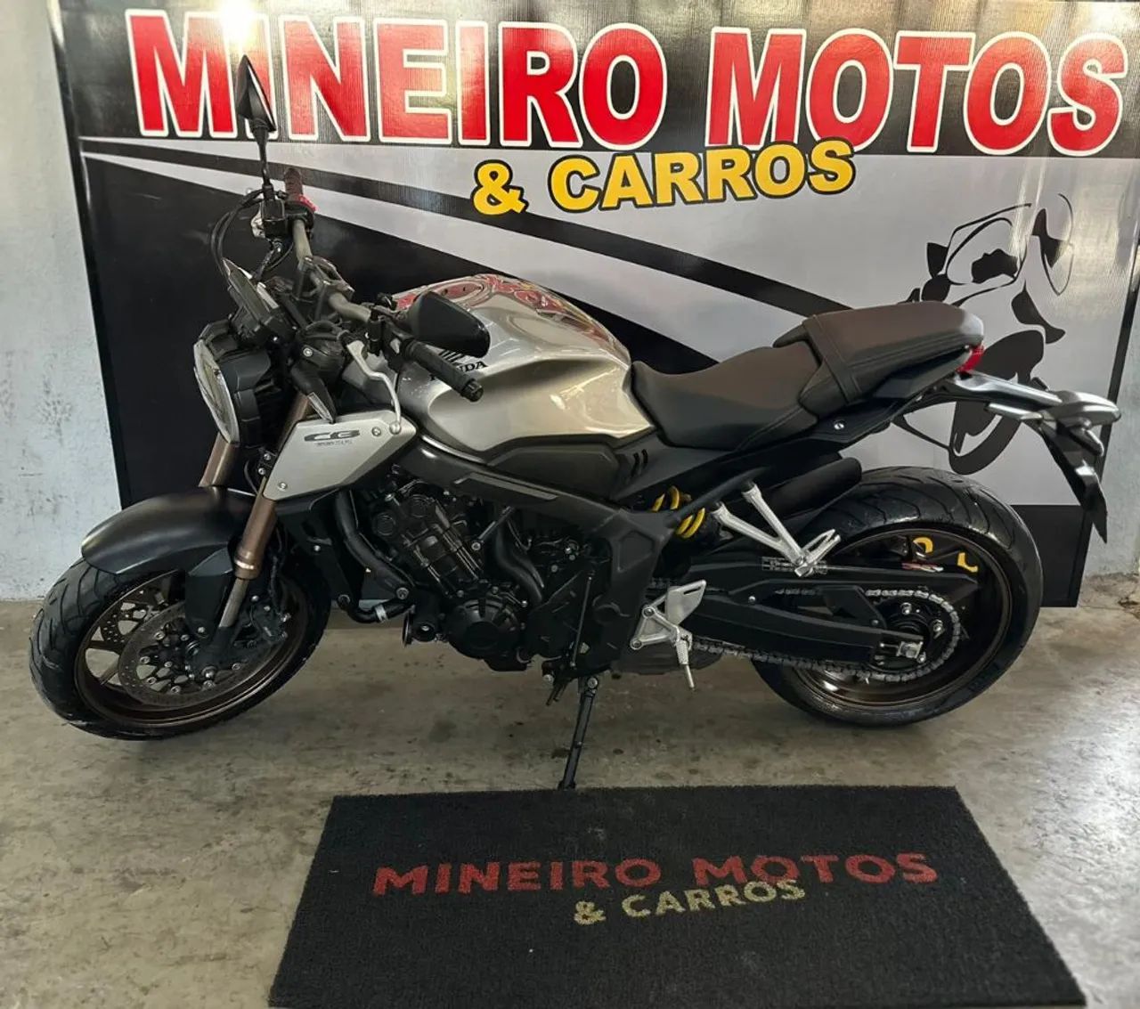 CB 650R - Foto 4