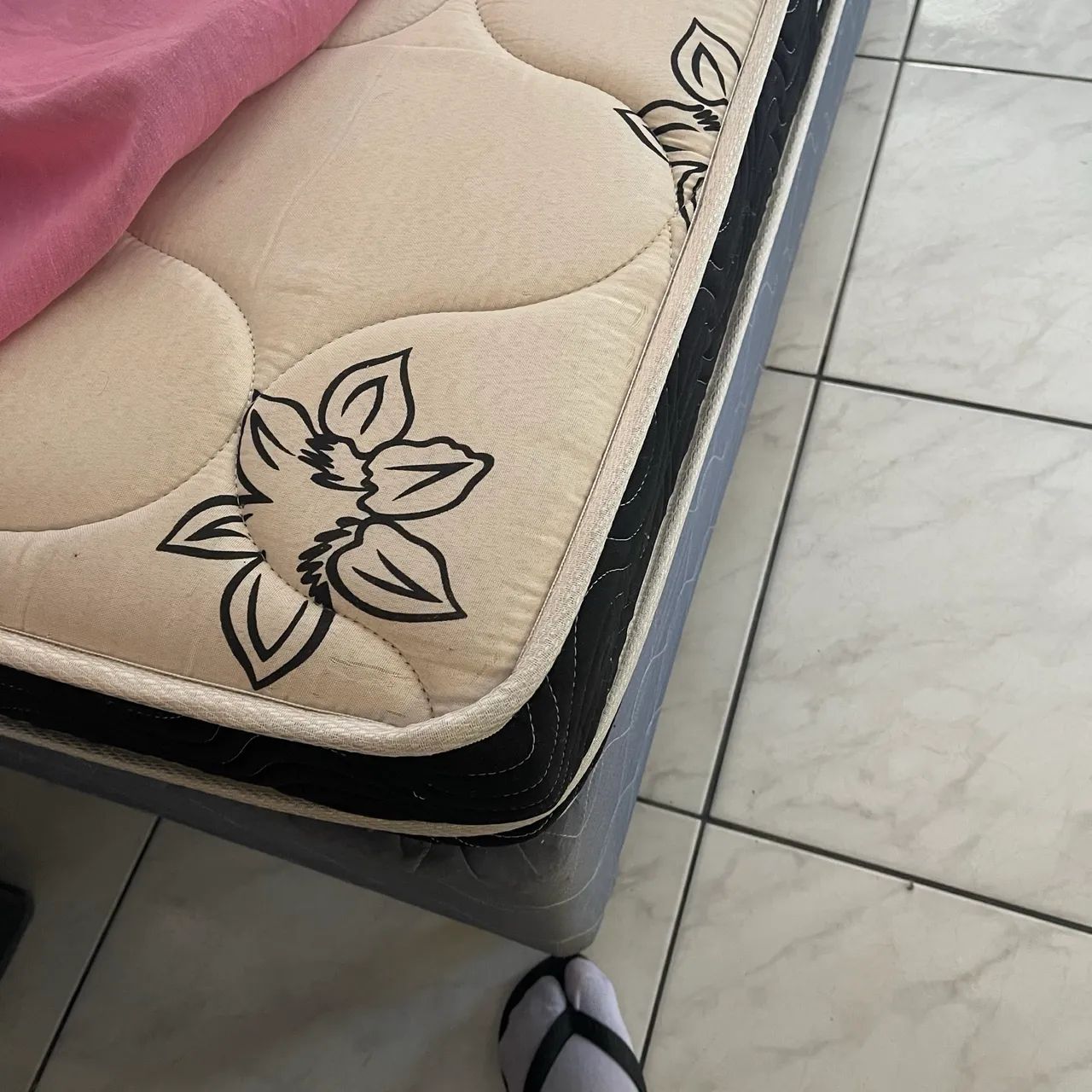 Vendo cama de solteiro - Foto 2