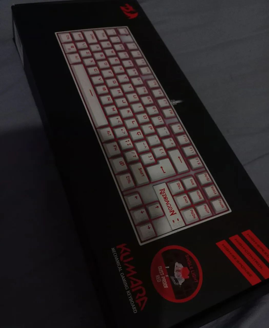 VENDO TECLADO REDRAGON RED COMPLETO - Foto 2