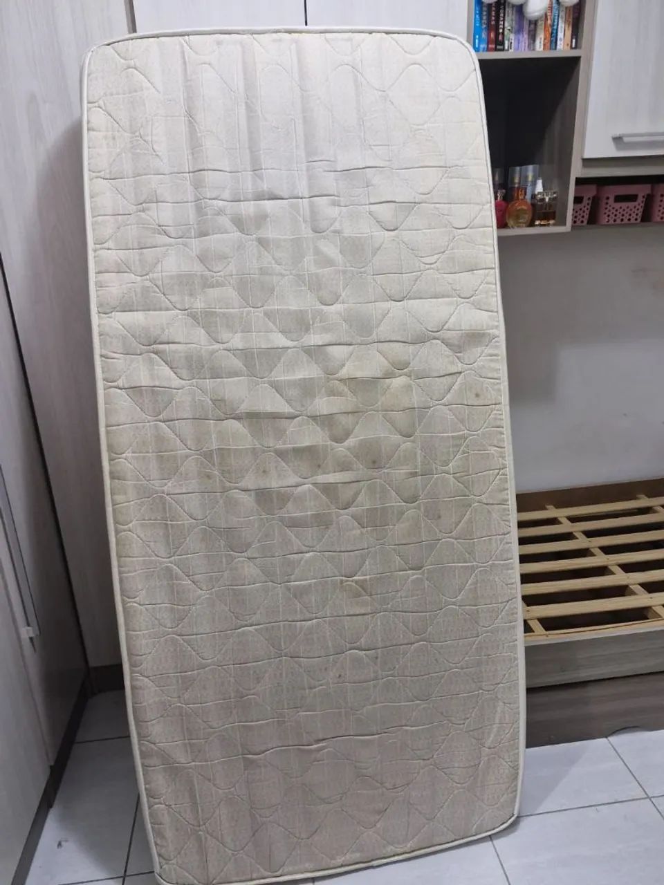Vende-se Cama com Cama Auxiliar - Foto 4