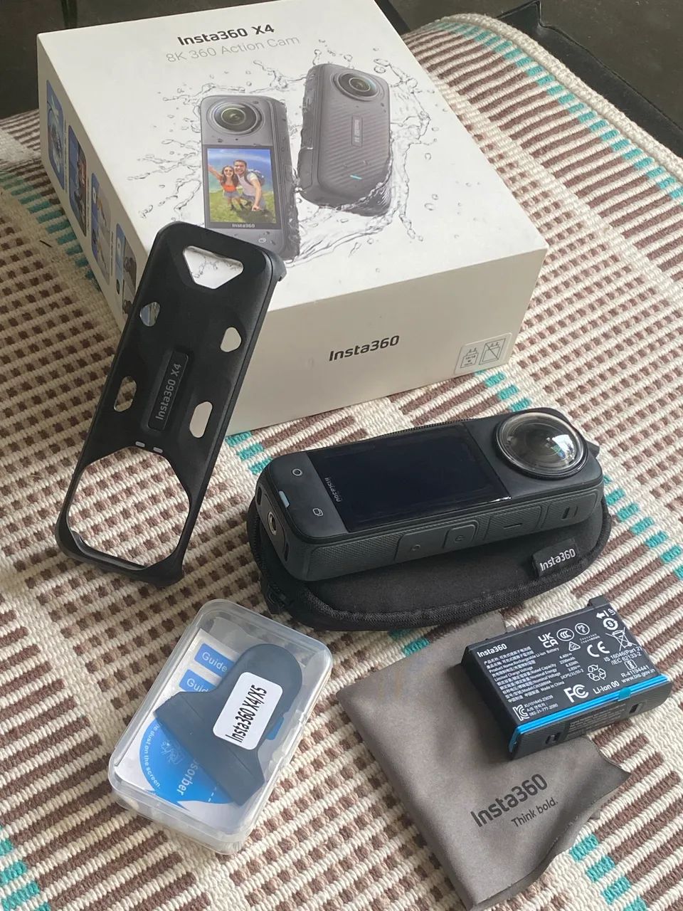 Câmera 360 / insta 360 X4 - Foto 3