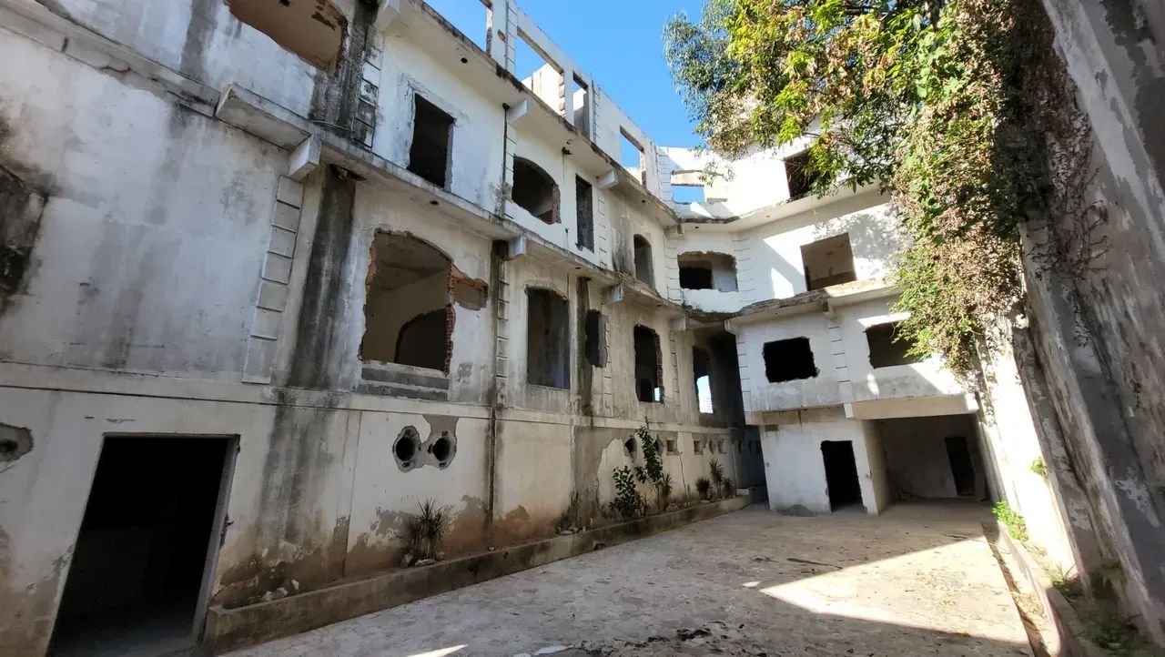 Imóvel para venda possui 2180m2 lote de 1080m2 - Foto 4