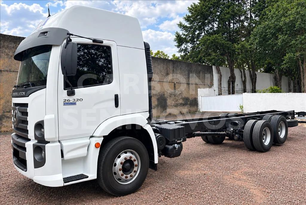 VW 26.320 CONSTELLATION 6X2 - Foto 5