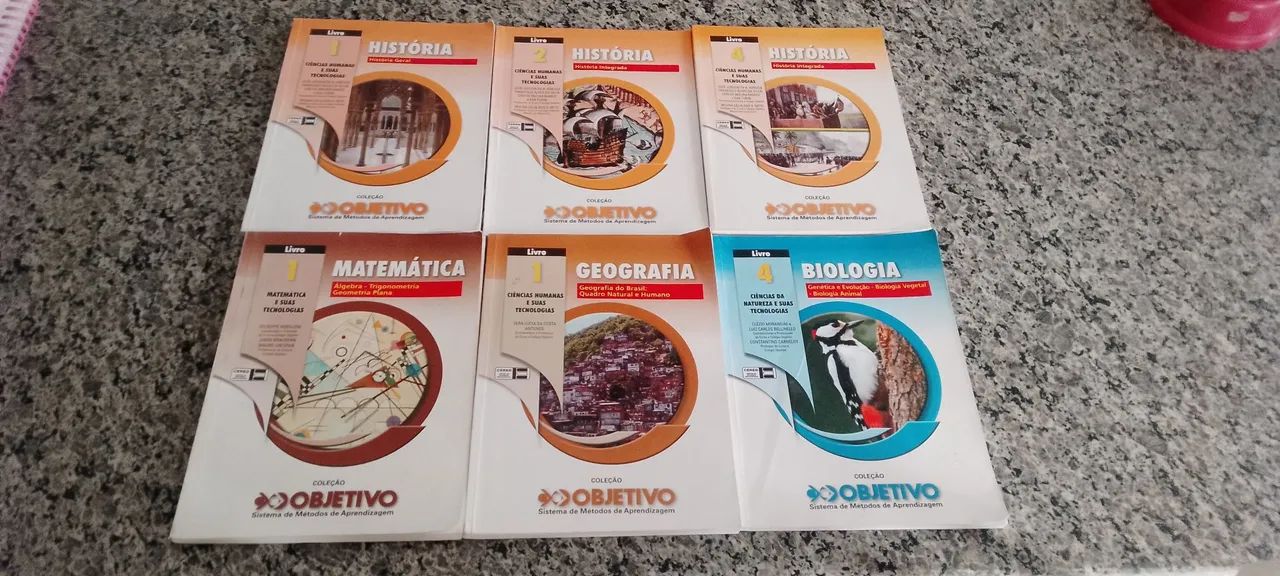 Coleção de livros objetivo 