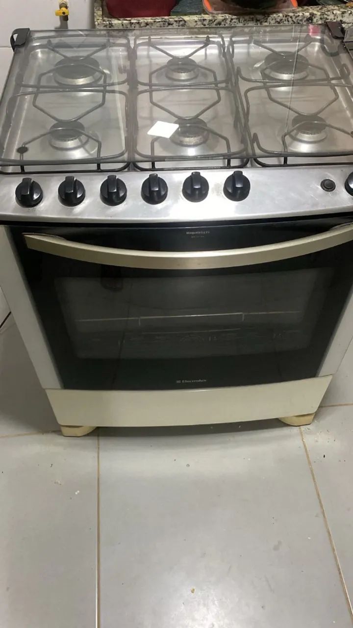 Fogão elétrico Electrolux 6 bocas