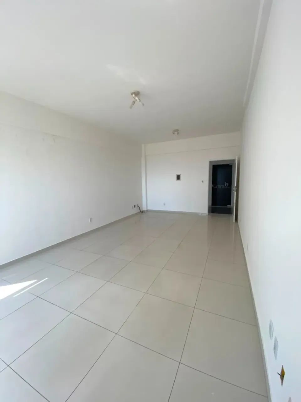 Imóvel para aluguel tem 33m² em Calhau - São Luís - MA - Foto 3