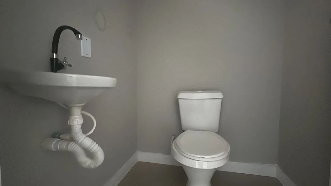 SALA COMERCIAL PARA LOCAÇÃO NO CENTRO - Foto 4