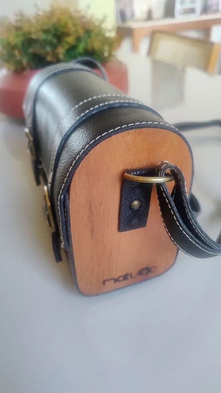 Bolsa POCKET em Couro e Madeira. - Foto 4