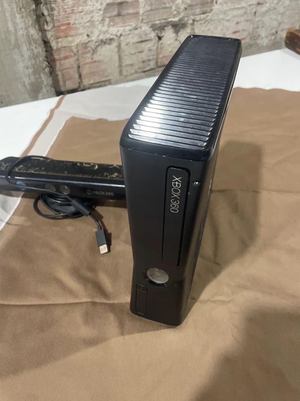 Xbox 360 slim  com defeito  - Foto 2