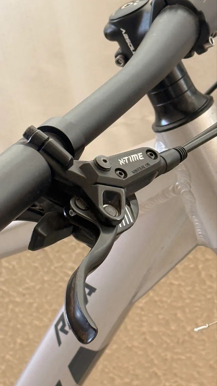 Bicicleta MTB | Mountain Bike | RAVA 12V | Aro 29 | Freio hidraulico | Trava na suspensão - Foto 4