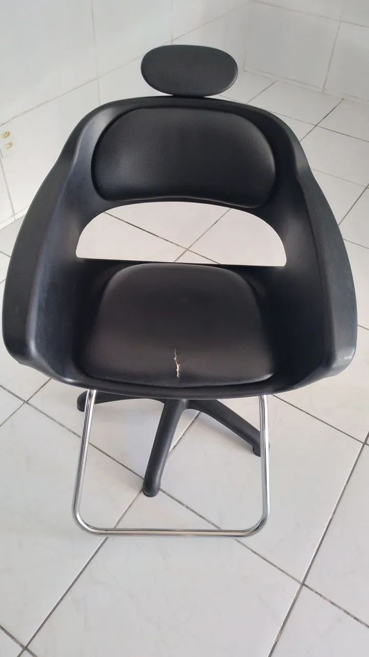Cadeira hidráulica 600,00