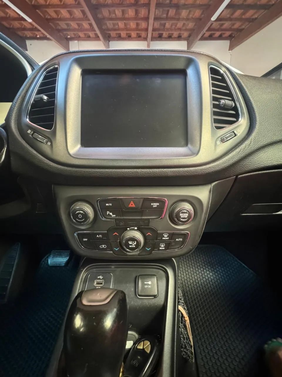 Jeep Compass Longitude 2.0 4X2 Flex 16V Aut. 2017 - Foto 3