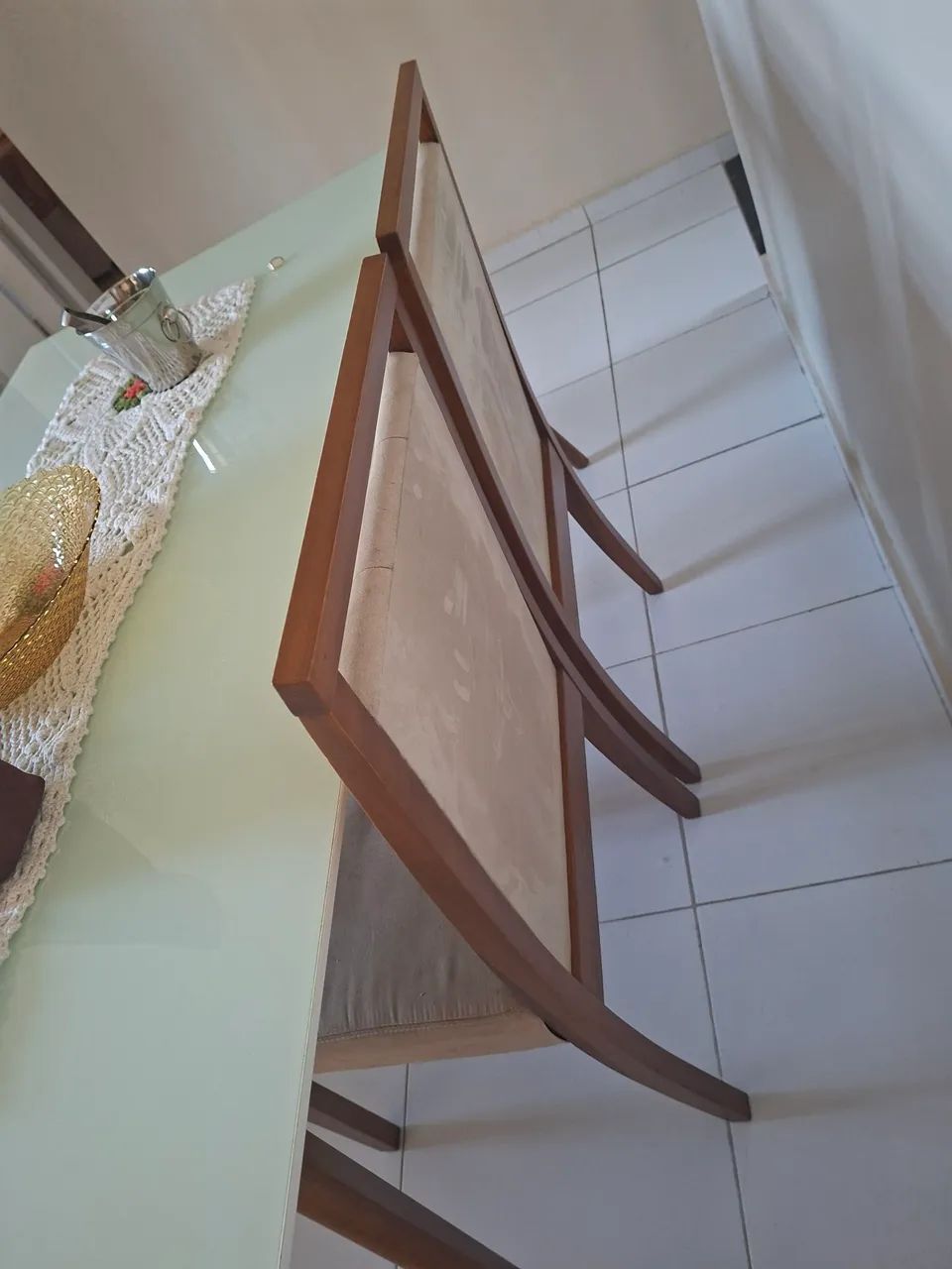 06 cardeiras compradas na casa decor