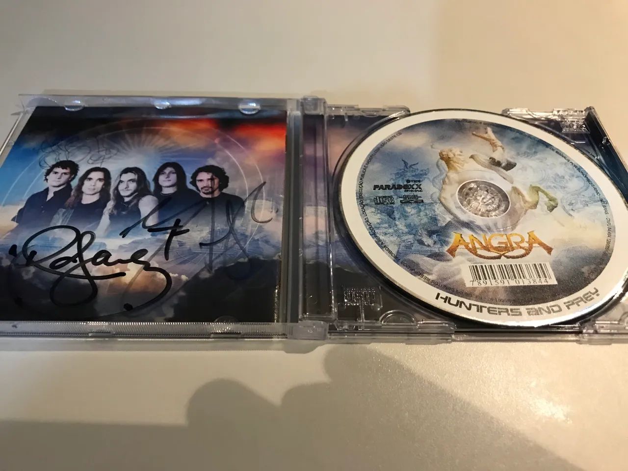 Coleção cds Angra autografados pela banda - Edu Falaschi - Foto 3