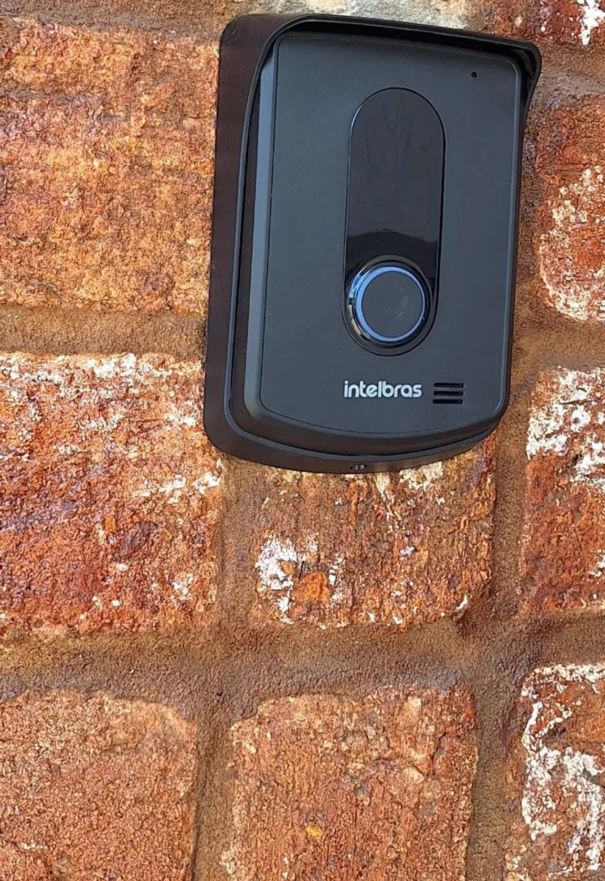 Instalação e manutenção de cameras , portão eletrônico, alarmes e interfone  - Foto 2