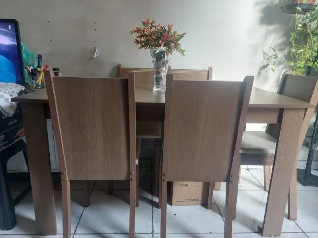 Mesa Elegante de jantar com 6 cadeiras - Foto 4