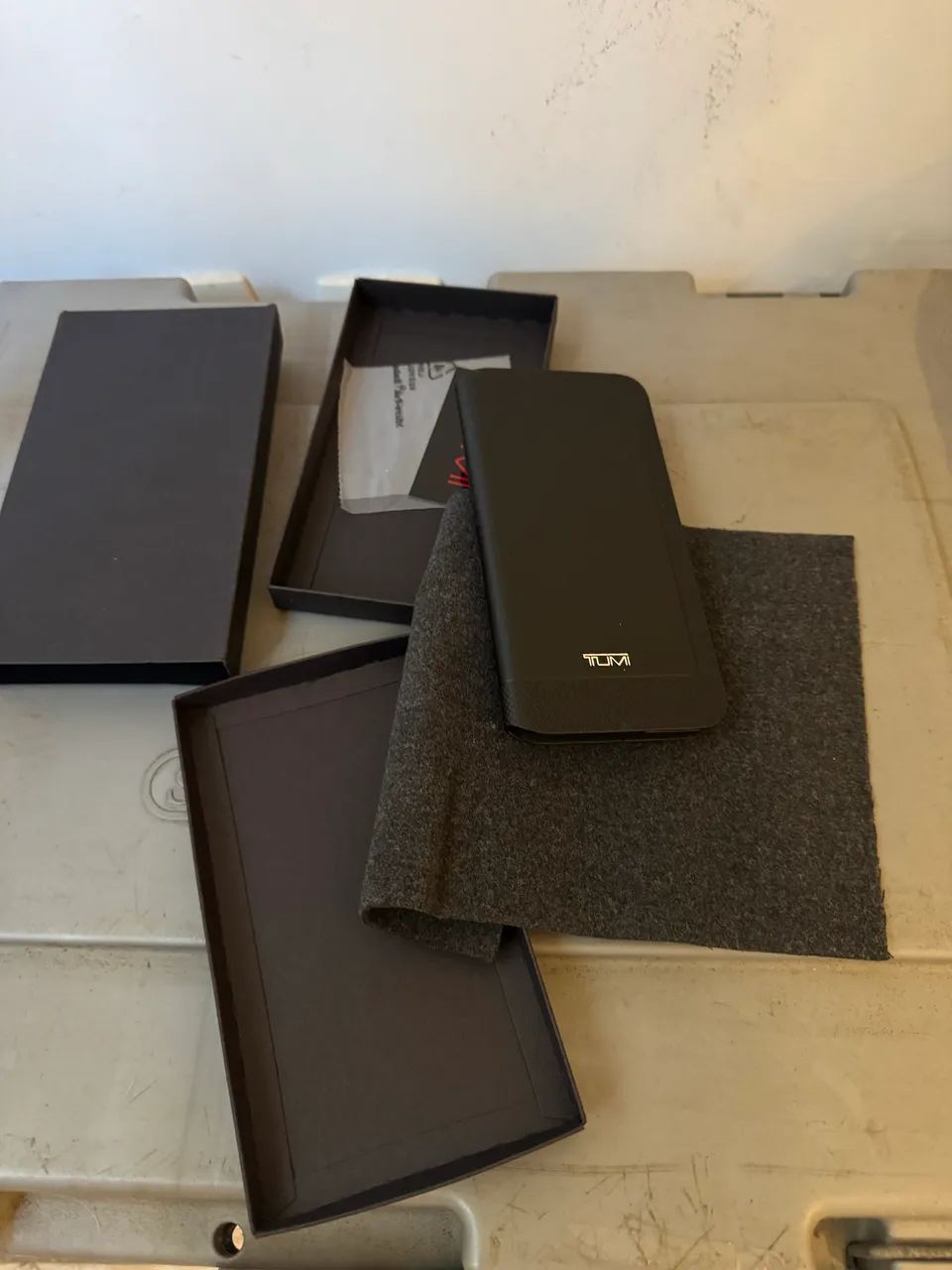 Capa de celular tumi de couro 