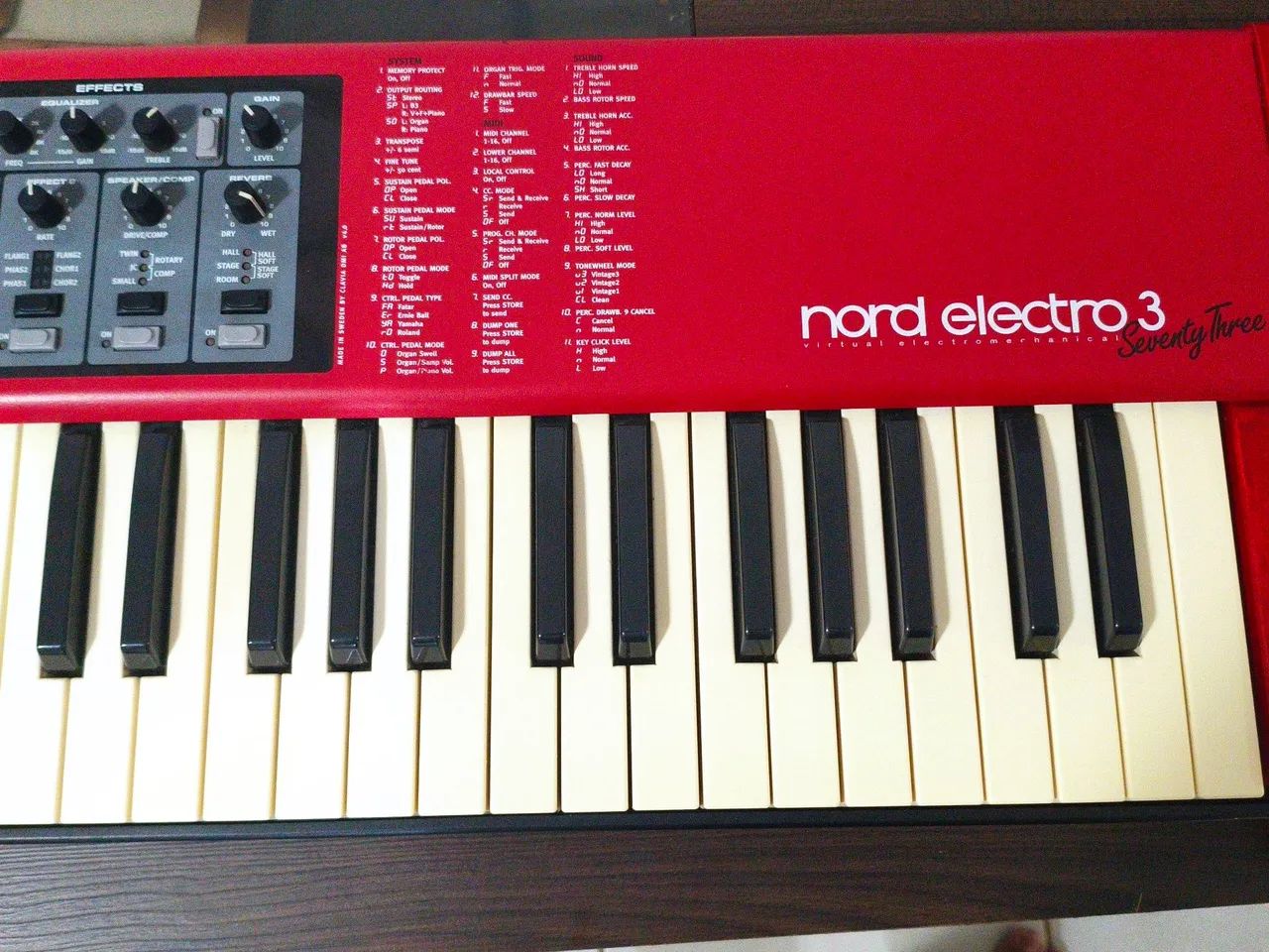 Teclado Nord Eletro 3 73 com capa - Foto 5