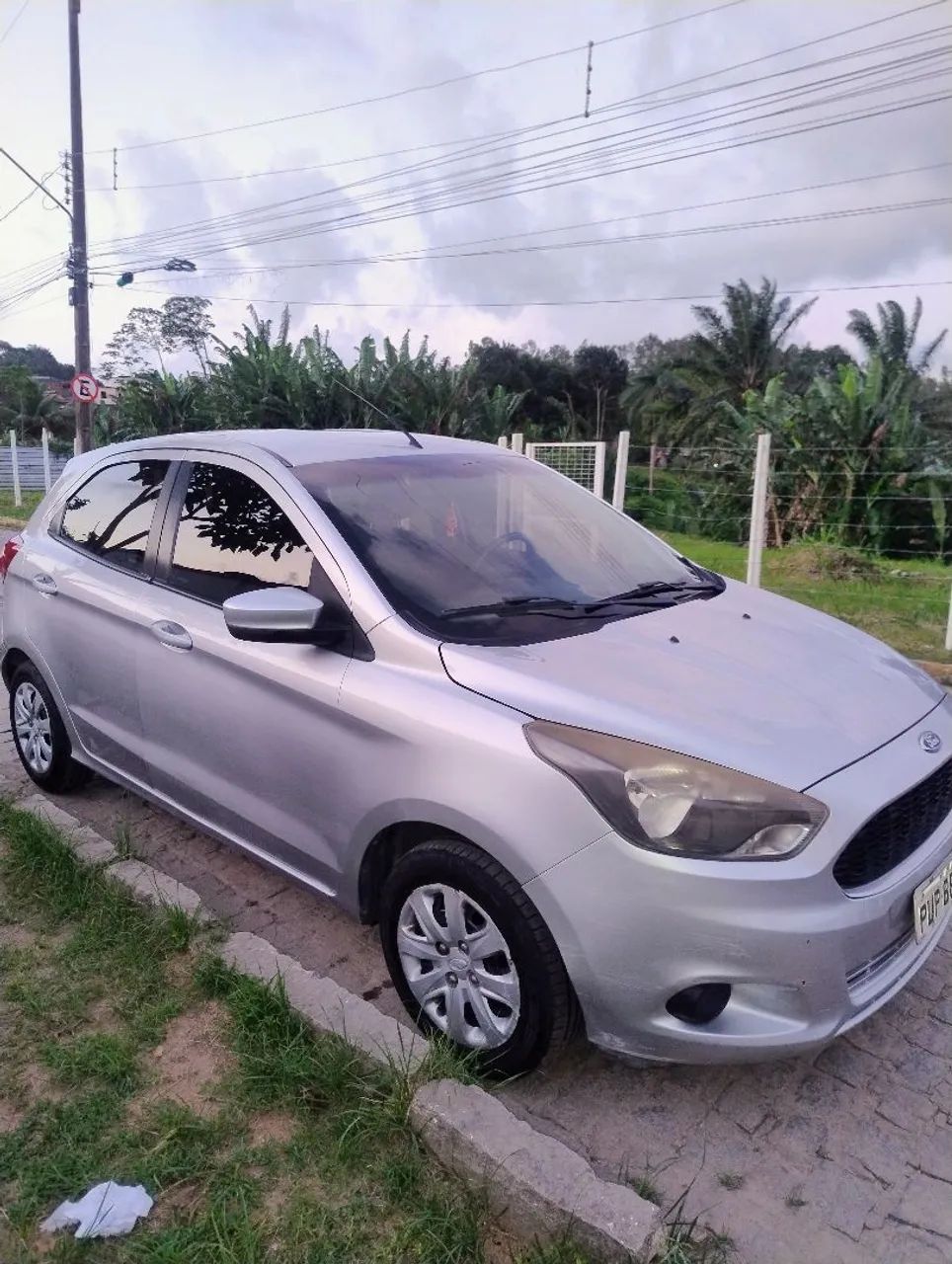 Ford Ka Ka 1.0 SE/SE Plus TiVCT Flex 5p 2014