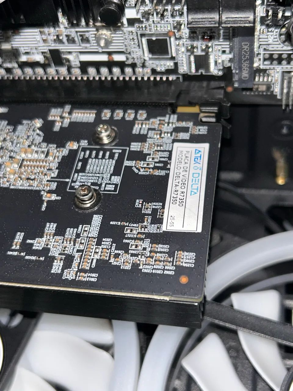 AMD Radeon R7 350 4GB - Excelente Estado | Testada e Funcionando Perfeitamente
