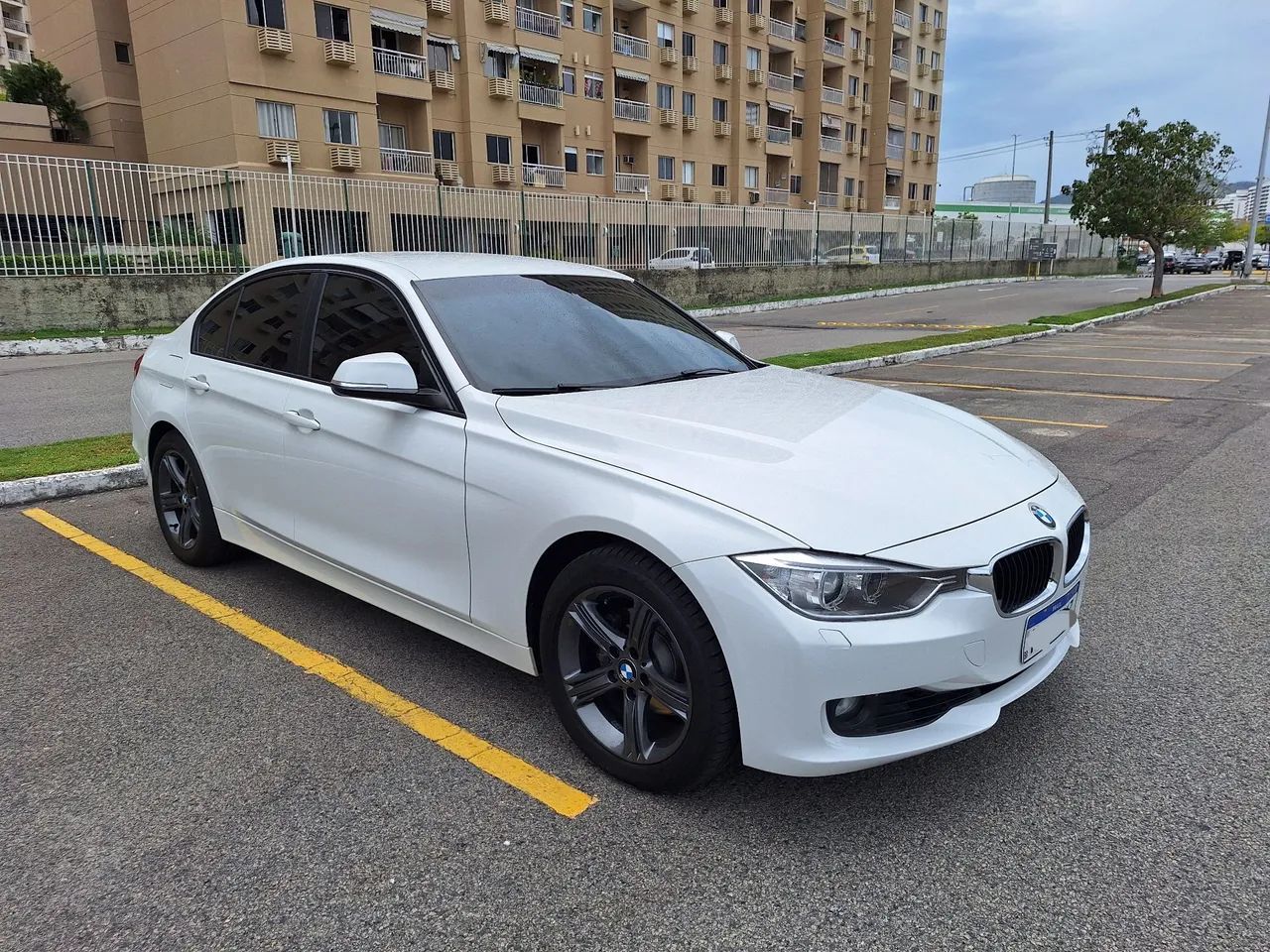 BMW 320I A 2.0 Turbo/activeflex 16V 184cv 4P 2015