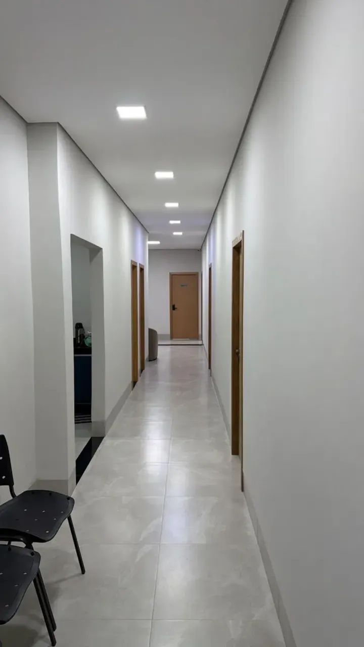 Escritório para aluguel tem 26 metros quadrados com 1 quarto em Cidade Alta - Cuiabá - MT