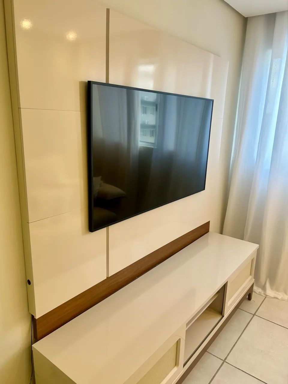 RACK + PAINEL 1.80M EM PERFEITO ESTADO 