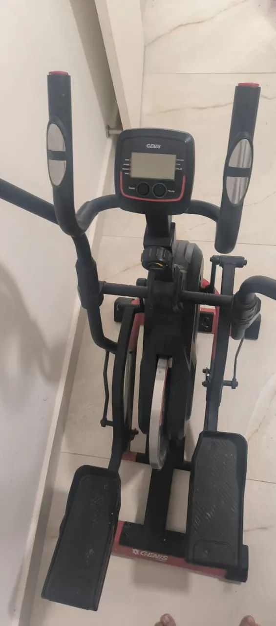 Elíptico GENIS com Painel Digital - Ótimo Estado - Foto 3