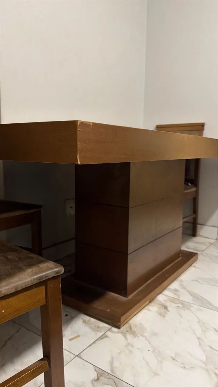 MESA DE MADEIRA 6 CADEIRAS 2m R$ 599,00 - Foto 2