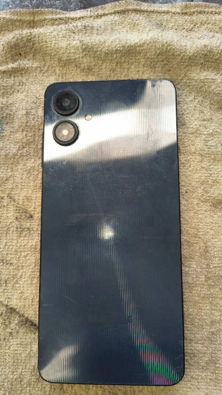 Samsung A06 - Foto 3