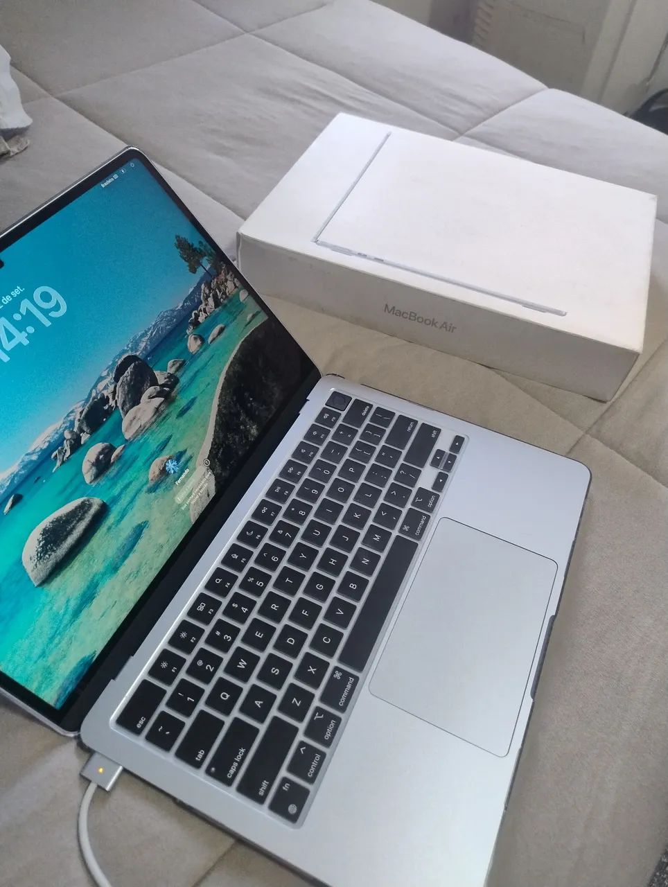 MacBook Air 13'' M4 - 24GB RAM - 512GB storage  - Foto 3