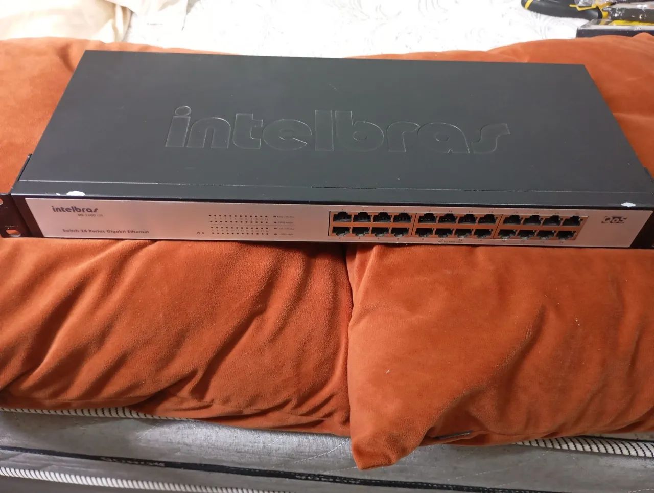 Vendo Switch 24 portas Giga Intelbras 