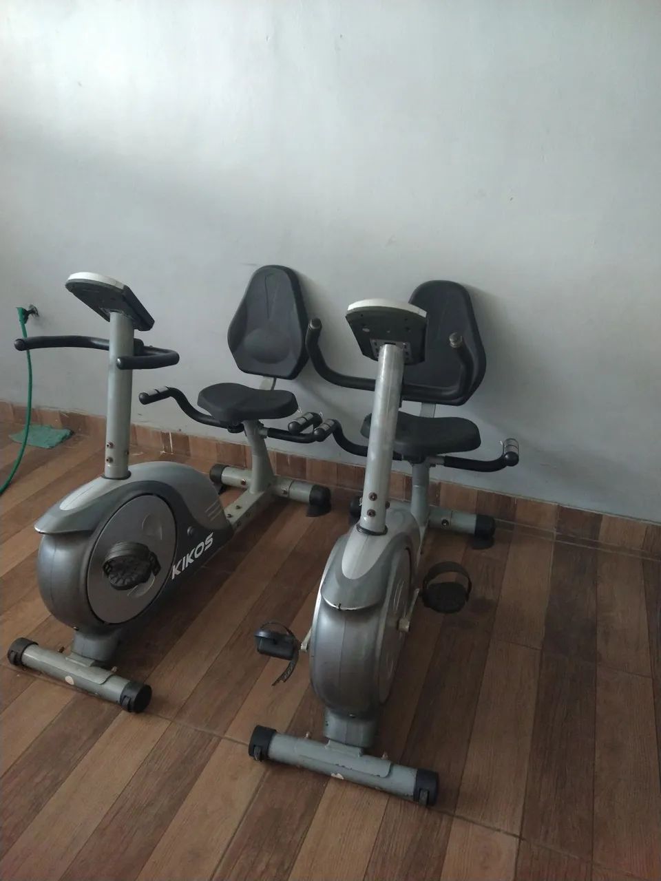 Bicicleta ergométrica horizontal  unidade 1800$